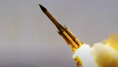 NASTAVLJAJU SE SUKOBI U CRVENOM MORU Huti poslali oštru poruku: "Nastavićemo napade na američke i britanske ratne brodove"