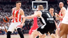 KO SA KIM DO KRAJA? Zvezda jednom rukom uzela prvo mesto, Partizanu je potrebno čudo