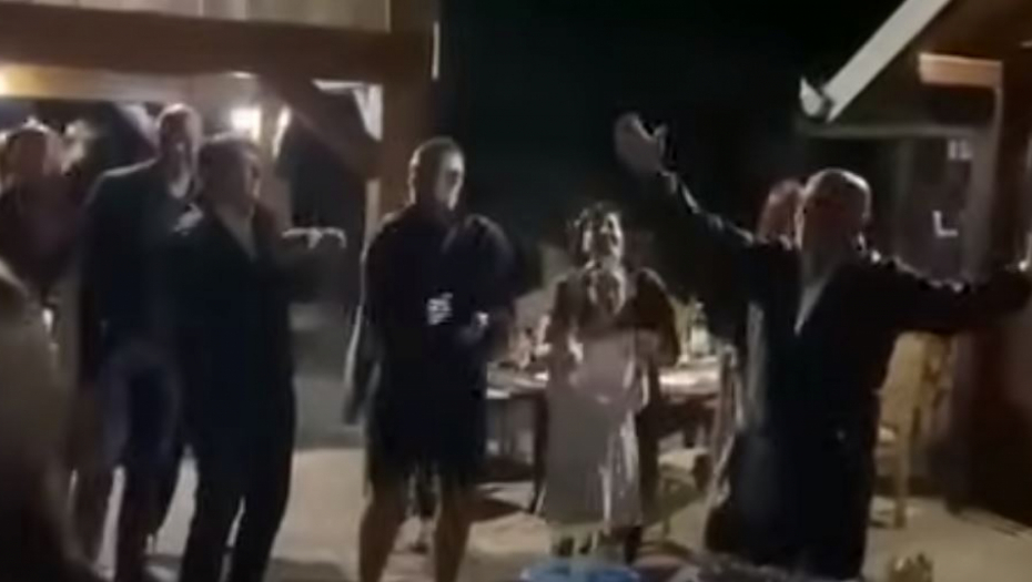 ŠOK U HRVATSKOJ! Hteli da zabrane srpski turbo folk, a političari se vesele uz njega (VIDEO)