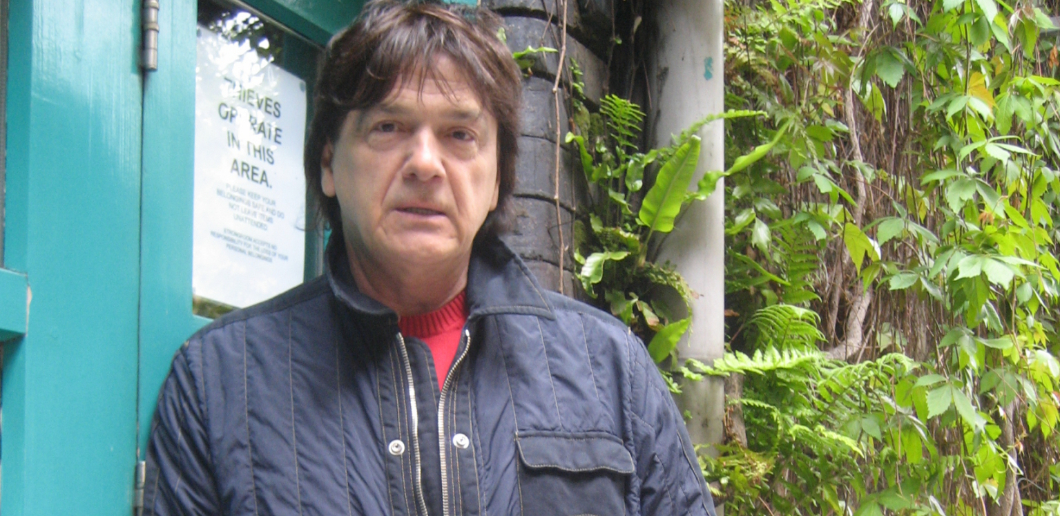 OTKRIVENO ZBOG ČEGA JE ČOLA PRODAO VILU U BEOGRADU! Pevač prolazio godinama kroz pakao, javnost nije imala pojma!