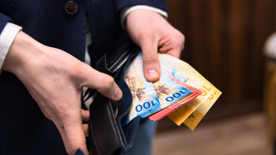 ŠVAJCARSKA POVLAČI DRASTIČAN POTEZ Koliko država gubi zbog ovoga?