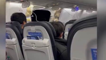 KOJA BUDALA JE OVO NAPRAVILA? Otkriveno zašto otpadaju vrata sa aviona, ljudi pobesneli