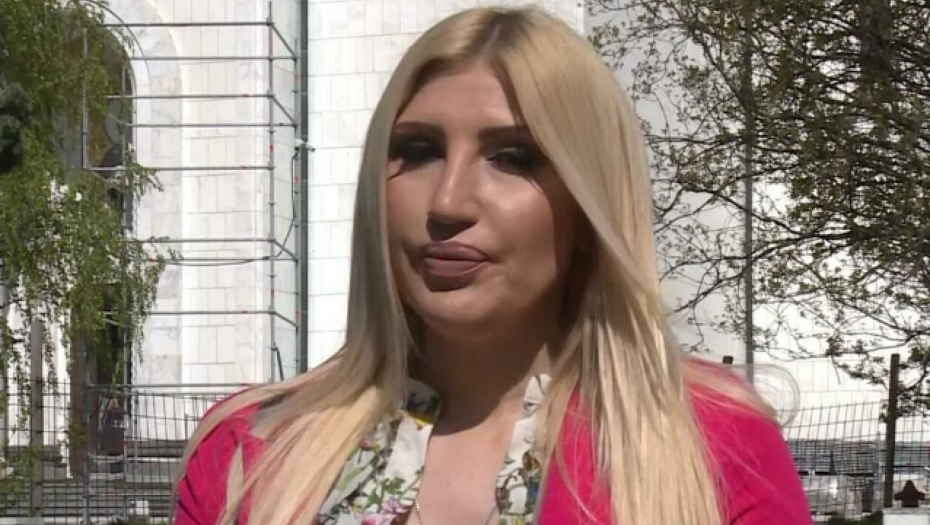 NAHRANITI GLADNE, PRUŽITI LEPU REČ I LJUBAV: Naša pevačica nikad emotivnija, priznala šta joj je na duši i poslala jaku poruku
