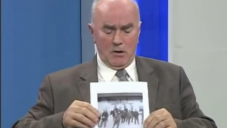 OVA SLIKA NASERA ORIĆA NASTALA JE DAN NAKON KRVAVOG BOŽIĆA U KRAVICI Preživeli Ratko je pokazao u emisiji, to je čist dokaz