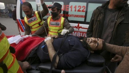 NAJMANJE 20 LJUDI POGINULO Dve snažne eksplozije u Pakistanu, veliki broj povređenih