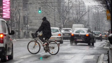 STIŽE LEDENI TALAS SA PLJUSKOVIMA Ovi delovi Srbije neka se spreme za kišu i sneg, a evo kada nas čeka toplije vreme
