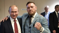 MEKGREGORU CEO ŽIVOT PROLETEO PRED OČIMA Stavio ruku na Putinovo rame, reagovalo obezbeđenje! (VIDEO)