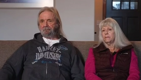 NAJNESREĆNIJI VLASNICI KUĆA Paru ostala da zjapi ogromna rupa, nakon što se šesti automobil u  6 godina zakucao u njihov dom