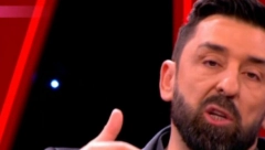 OGNJEN AMIDŽIĆ POKAZAO BURMU Zlatni prsten zasijao na ruci u programu uživo