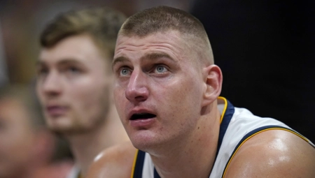 Legenda NBA lige POHVALIO JOKIĆA I ISPROZIVAO SLAVNOG KOŠARKAŠA: Cela Amerika priča o ovom komentaru