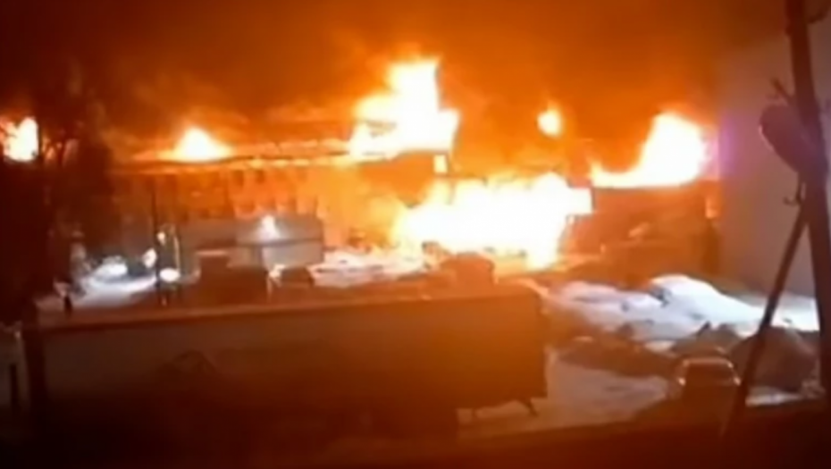 OGROMAN POŽAR U MOSKVI Vlasnik fabrike pod sankcijama zbog rata u Ukrajini: Sve je namešteno? (VIDEO)