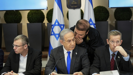 POTRES U IZRAELSKOJ VLADI: Šta se krije iza odluke ministra Ganca o povlačenju stranke iz koalicije?!