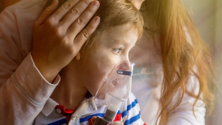 "EPIDEMIJA VELIKOG KAŠLJA JE OČIGLEDNA" Doktor otkriva simptome, koliko je dugo neko zarazan i kako se prenosi