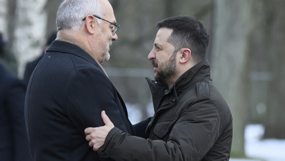 "ZAJEDNO ĆEMO POBEDITI U OVOM RATU" Predsednik Estonije: "Ukrajini treba dozvoliti da gađa Rusiju" (VIDEO/FOTO)