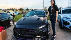 NATALIJIN NOVAK HIT U AUSTRALIJI Mlada Srpkinja u svetu automobilizma na neobičan način promoviše Đokovića