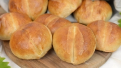 BRZE POGAČICE SA SIROM Samo se umute i ispeku, na stolu su za 20 minuta, a neverovatno su mekane!