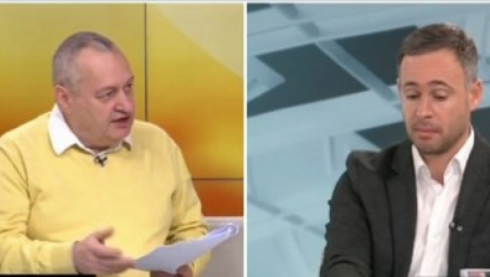 SAMO DA SE SMESTE U FOTELJE Milivojević i Aleksić razgledaju po Skupštini, osladila im se poslanička plata na račun građana Srbije