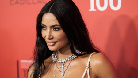 JEDVA SMO JE PREPOZNALI Kim Kardašijan "uhvaćena" na snimanju horor serije, mnoge je podsetila na Anđelinu Džoli, otkrijte i zašto