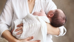 DOK SE MI SMRZAVAMO, BEBE SPAVAJU NA SNEGU Evo zašto Skandinavski roditelji praktikuju ovaj ekstreman ritual, prosto fascinantno!