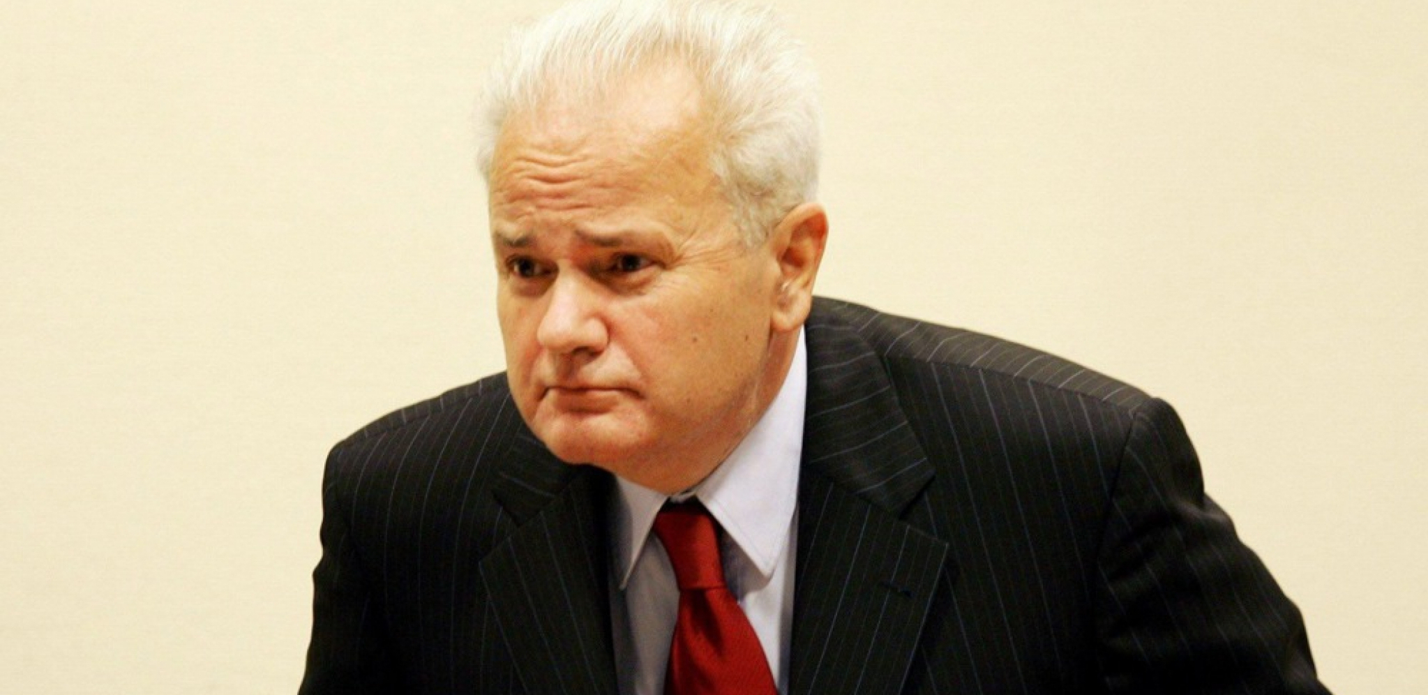 MILOŠEVIĆ JE OVAKO GOVORIO O OBARANJU "NEVIDLJIVOG" Došao je da seje smrt među decom, dve i po mili­jar­de dola­ra potro­ši­li su da ga napra­ve