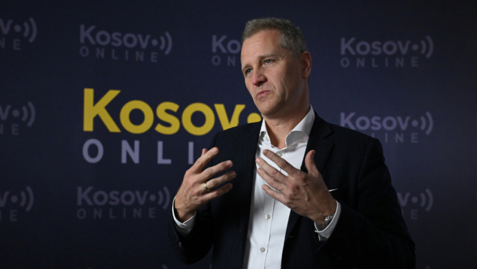 "BERLIN RADI U INTERESU SAD" Bistron: Vlada Šolca najnepopularnija
