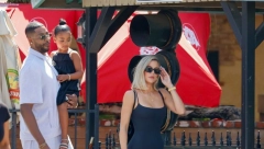 VARAO JE SAMO 48 SATI PRE ROĐENJA NJIHOVE ĆERKE! Kloi Kardašijan sada otkriva u kakvom je odnosu sa bivšim dragim