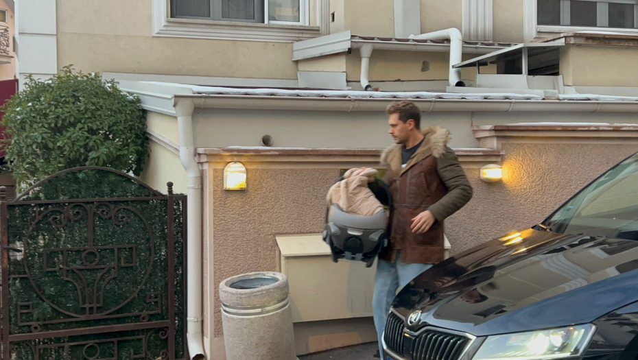 BIKOVIĆ DONEO NEŠTO ZA SINA! Evo šta je sa sobom imao novopečeni tata