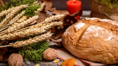 NARODNI OBIČAJI ZA MALI BOŽIĆ Evo šta danas treba da pojedete i uradite deci, za sreću i dobro zdravlje