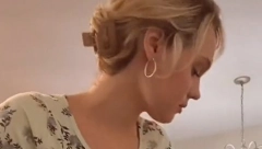 ONA NIJE OČAJNA DOMAĆICA „Volim da kuvam, radim sve kućne poslove i uvek doterana sačekam muža“