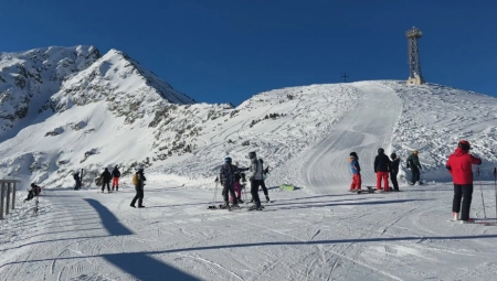 SRBI NAVALILI DA IDU U NAJJEFTINIJE SKIJALIŠTE Pomama, tamo je ručak za četvoro samo 15 evra! Ma koji crni Kop....