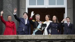 UPOZNAJTE NOVOG DANSKOG KRALJA U noćnom klubu upoznao je ljubav svog života (FOTO)