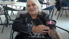 STIGLO ZVANIČNO SAOPŠTENJE GRUPE! Bori Čorbi narušeno zdravlje, otkazani svi njegovi nastupi