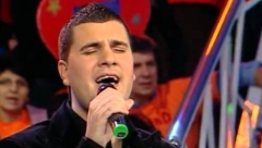 BIVŠA ZVEZDA GRANDA POSTAO OTAC Pevač i njegova supruga dobili trećeg sina, za naslednika odabrali moćno ime!