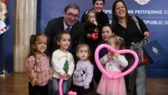 "DRAGA DECO... HVALA VAM!" Vučić se obratio roditeljima i deci oboleloj od teških bolesti, ima MOĆNU PORUKU za sve