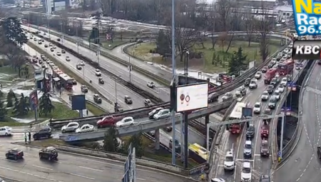 NA MOSTOVIMA KAO U SARDINI! OVE deonice izbegavajte jer je i ovog jutra u prestonici saobraćajni haos