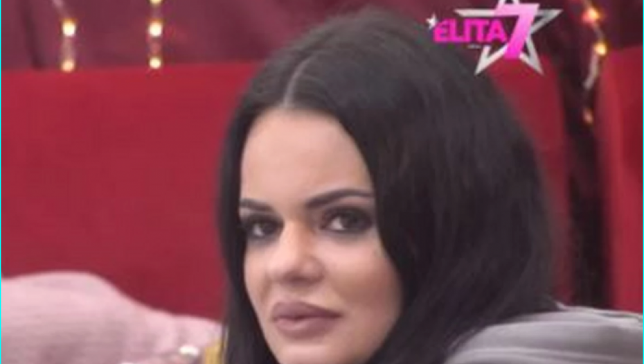 STRAVIČNA ISPOVEST UČESNICE ELITE! Javno progovorila o teškoj borbi, voditelj zanemeo: Imala sam 36 kilograma i bila na sondi