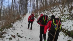 DRAMA NA SUVOJ PLANINI Planinar se zaglavio, ekipa morala da ga izvlači (FOTO)