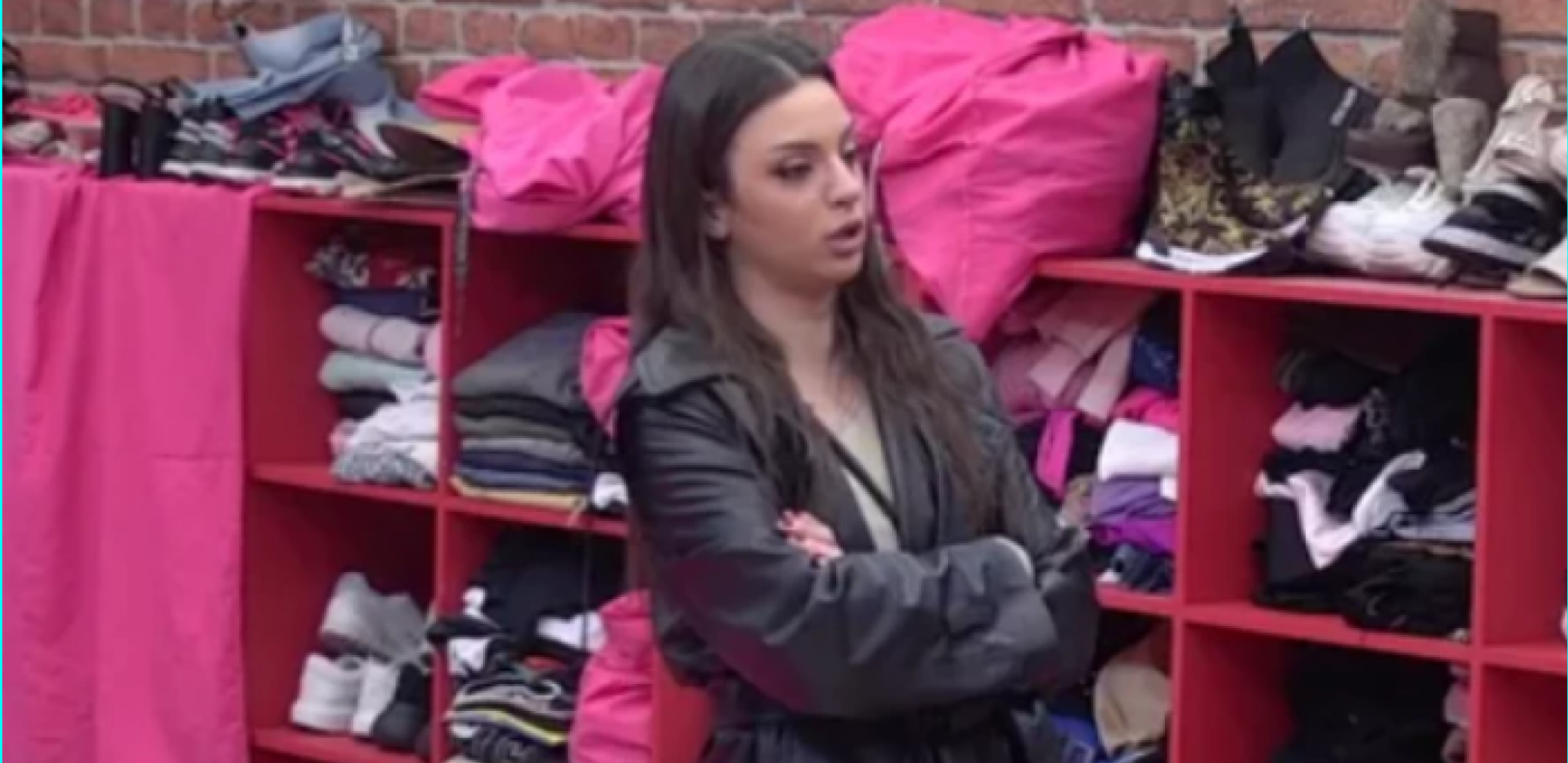 ŠA BACIO OKO NA DRUGU DEVOJKU Miona napravila haos, saznala šta joj je reper uradio iza leđa!