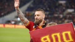 VUK SE VRATIO SVOJOJ VUČICI Legendarni fudbaler se vratio u Romu i nasledio Murinja