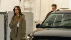 BEŽALI OD PAPARACA, A IPAK UHVAĆENI Bred Pit uslikan sa 34 godine mlađom devojkom u retkom zajedničkom izlasku