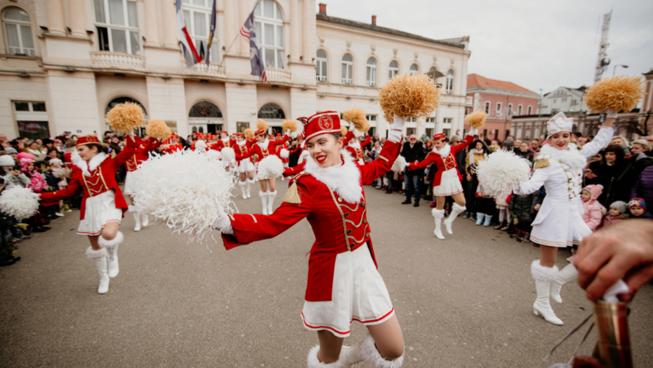 POČINJE PRAZNIK MIMOZE Jedinstvena svetkovina u čast žutog cveta