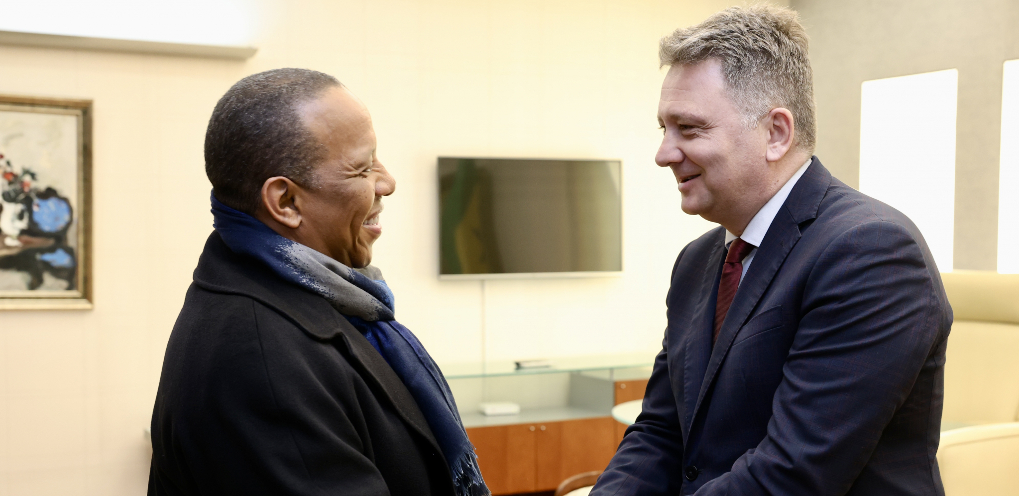 POŽELEO MU DOBRODOŠLICU Ministar Jovanović na aerodromu dočekao premijera Sao Tome i Prinsipe