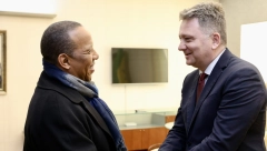 POŽELEO MU DOBRODOŠLICU Ministar Jovanović na aerodromu dočekao premijera Sao Tome i Prinsipe