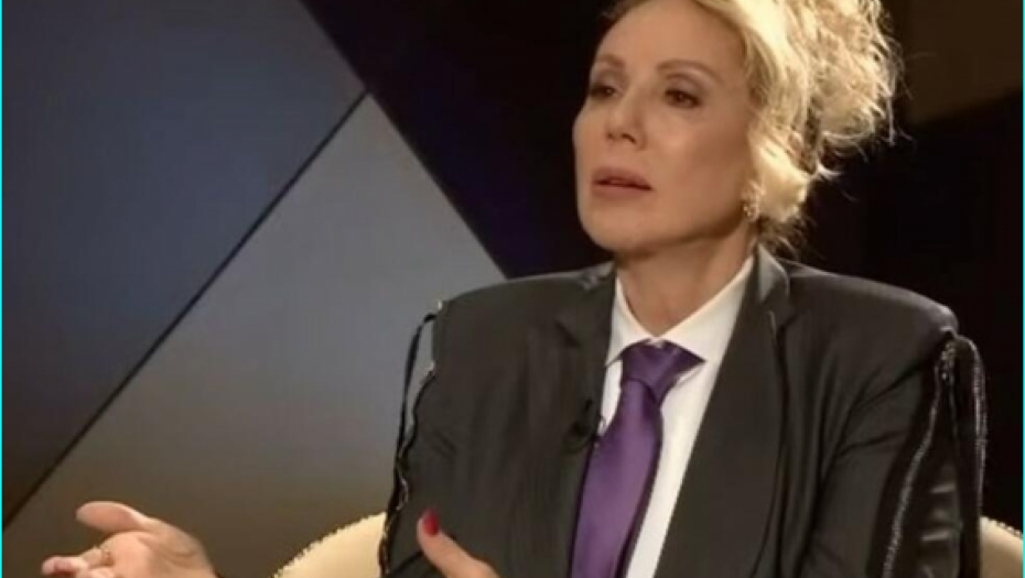 SKORO DVE NEDELJE BILA NEPOKRETNA! Ispovest Lepe Brene koja se godinama bori sa teškom dijagnozom: Ruka mi je poplavela