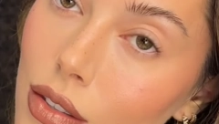 BRAON ŠLJOKIČAVE USNE SU GLAVNI TREND SEZONE Bjuti influenserke ih obožavaju, slažu se uz svaki mejkap