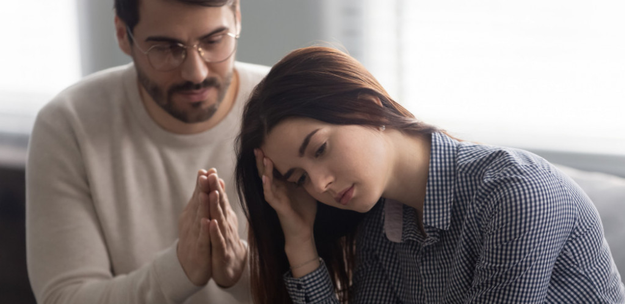 BEŽITE IZ OVAKVIH VEZA Žene, ovo je pet znakova da vas muškarac ne zaslužuje (VIDEO)
