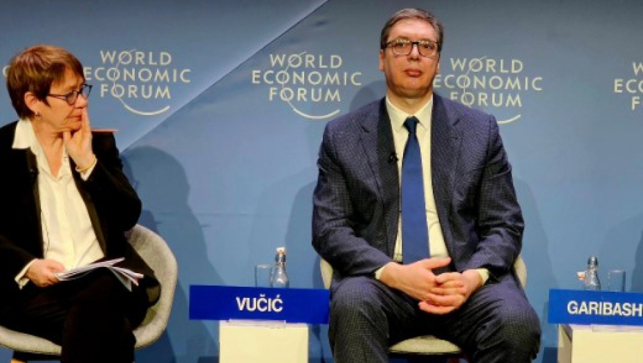 VUČIĆ U DAVOSU Predsednik učestvuje na panelu "Nova zora za Evroaziju?" (FOTO)