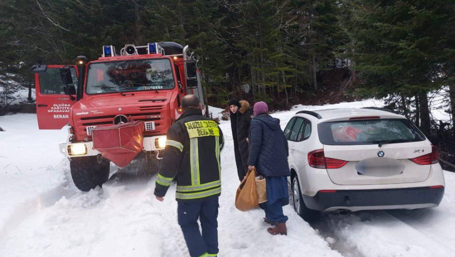 DRAMA SRPSKE PORODICE NA BERANAMA Trudnica i deca ostali zavejani u snegu (FOTO)