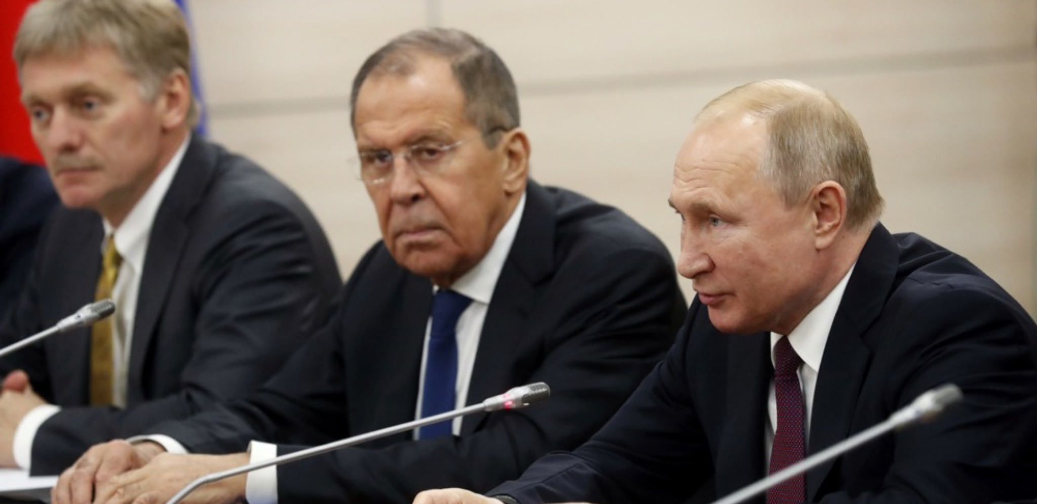 PALE MASKE NA ZAPADU? Lavrov progovorio o "igri na nuklearnu kartu"