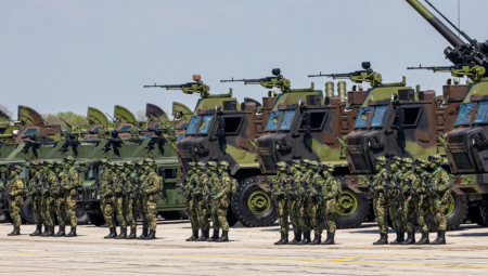 SRBIJA DOBIJA MOĆNO NAORUŽANJE Transportni avioni su sleteli, pogledajte šta sve dobijamo (VIDEO)